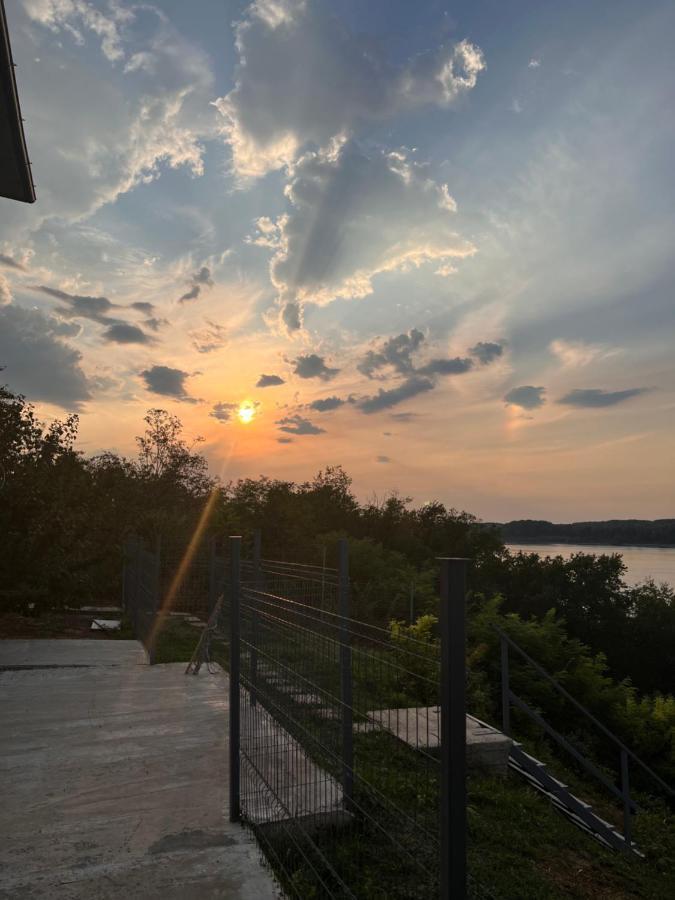 Къща За Гости Ненийски Lom Dış mekan fotoğraf